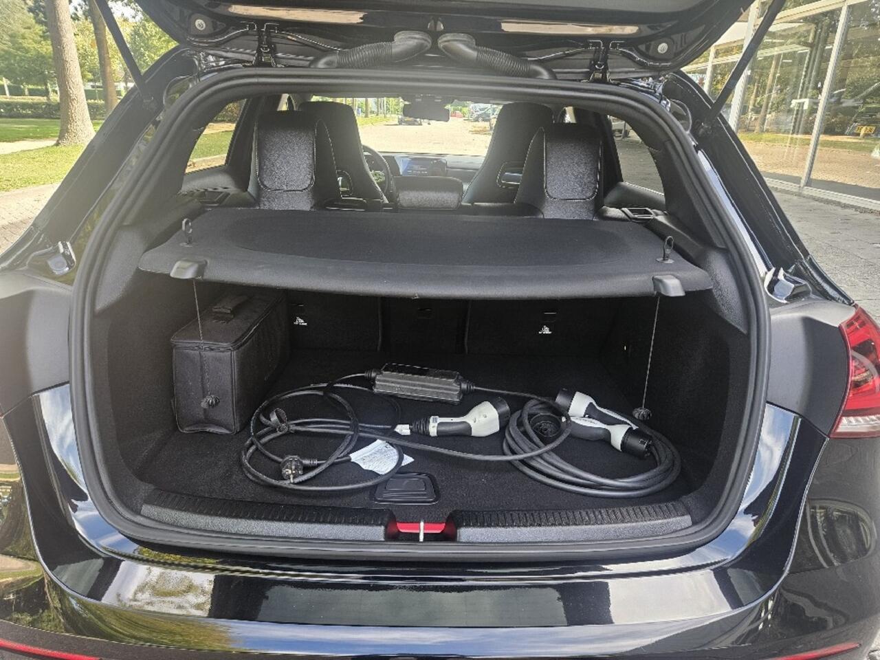 Mercedes-Benz A-KLASSE 250 e Bns Sol. AMG