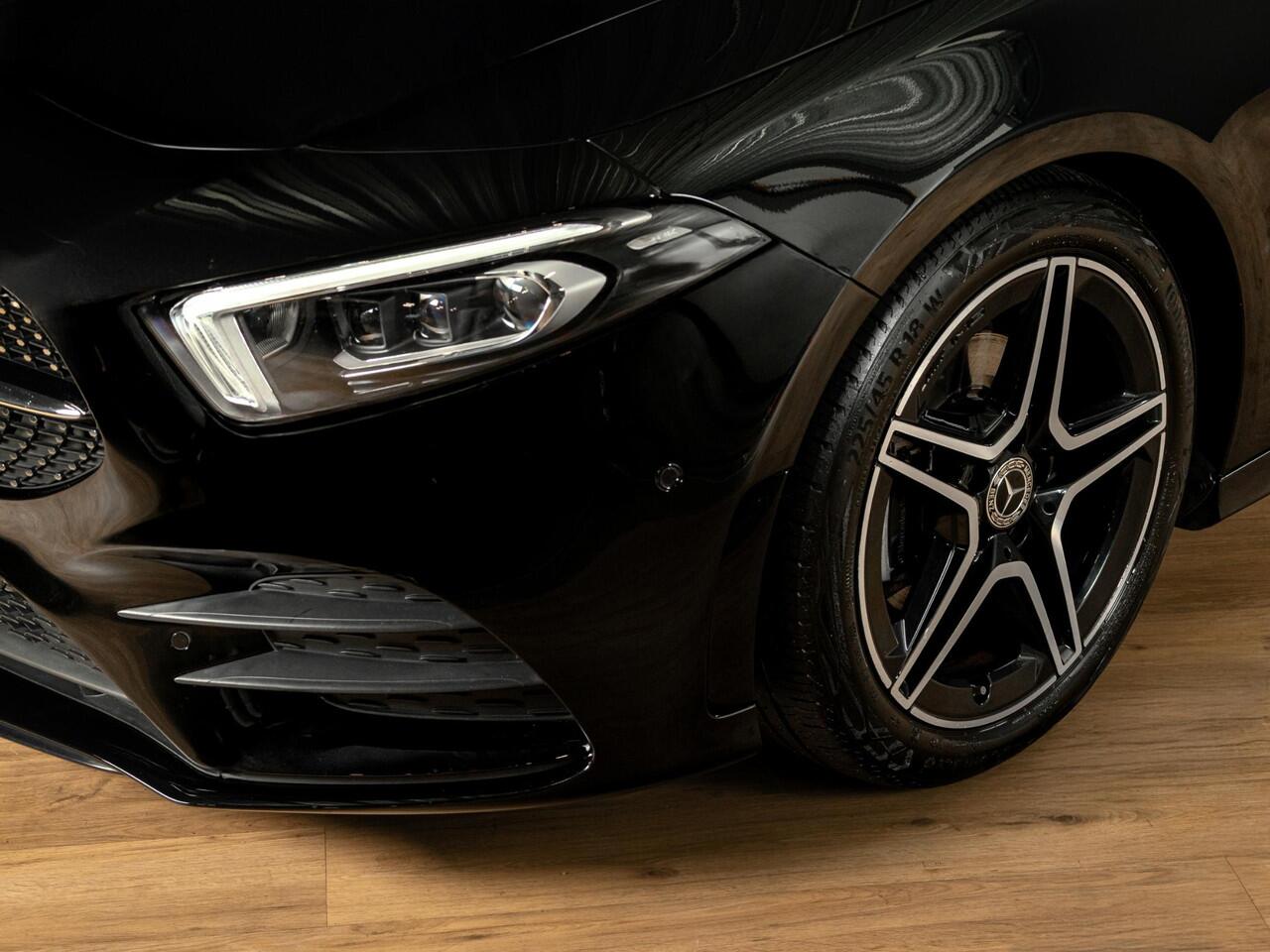 Mercedes-Benz A-KLASSE Hatchback 180 Business Solution AMG Panorama dak