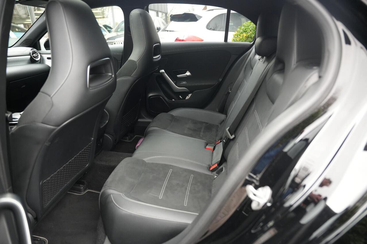 Mercedes-Benz A-KLASSE 250 e Business Solution AMG Limited Panoramadak Ambient Widescreen AMG Cruise Camera