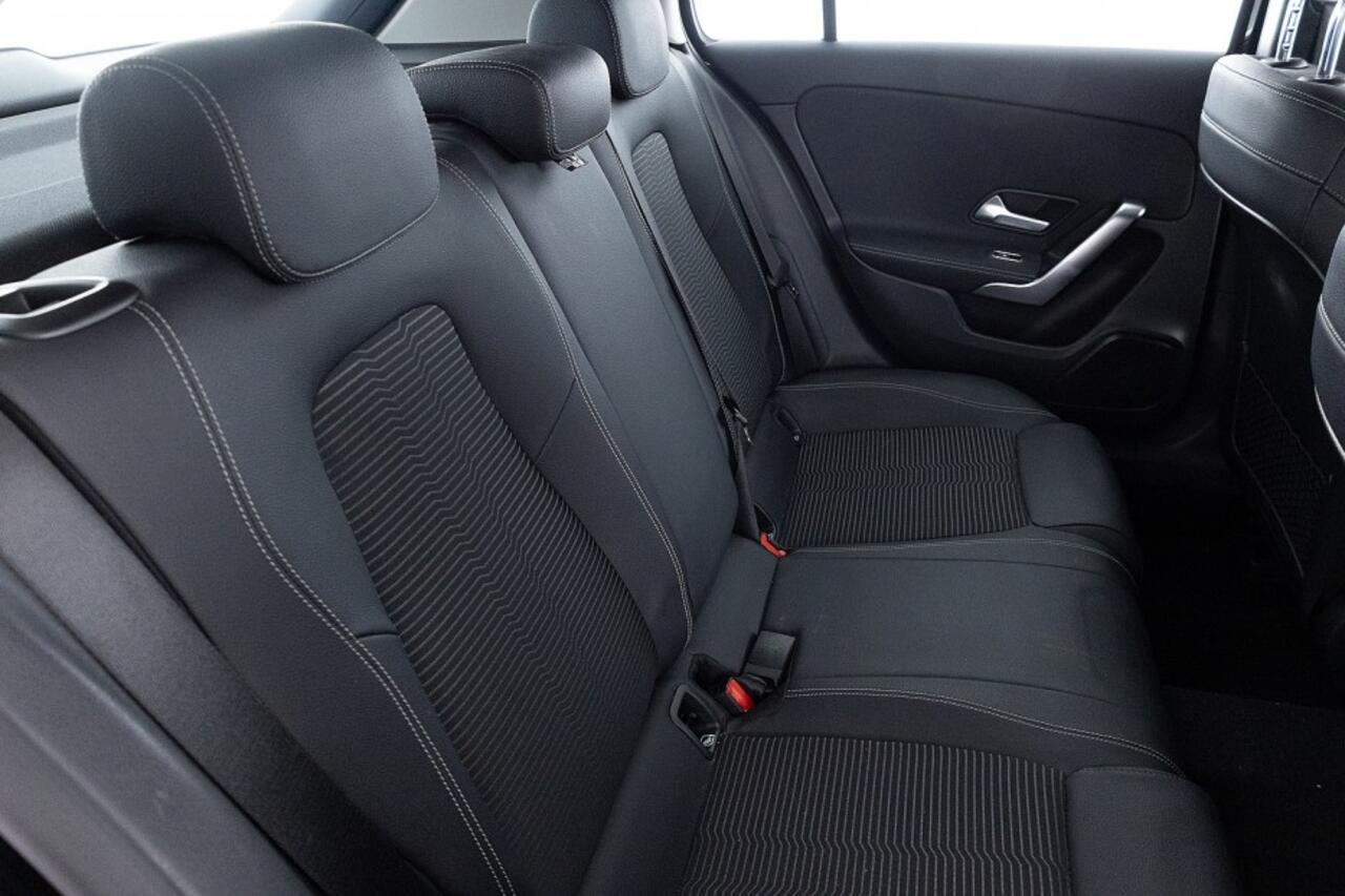 Mercedes-Benz A-KLASSE 250 e Progressive | NAVI | Half LEDER | Automaat | PHEV