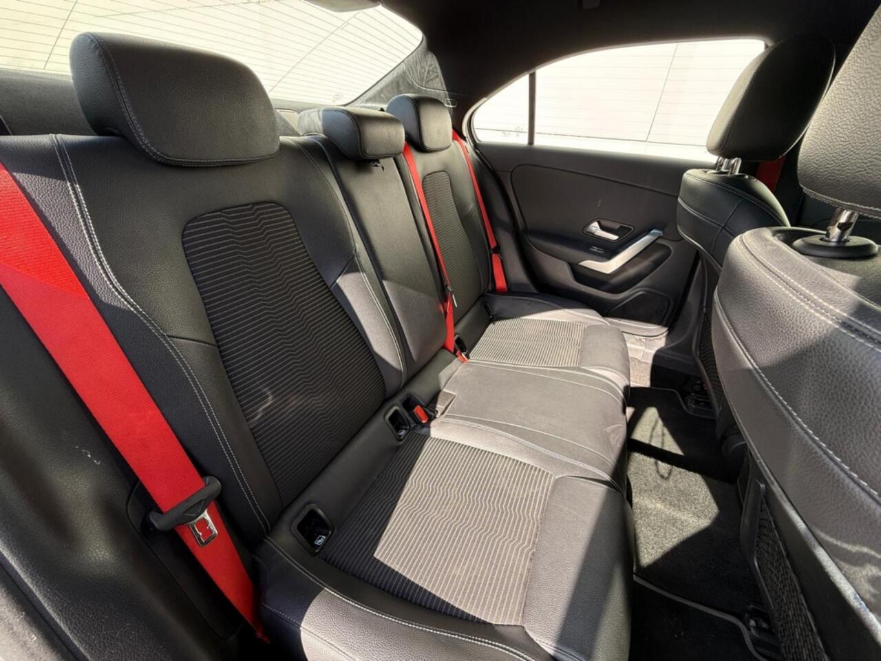 Mercedes-Benz A-KLASSE 220 Advantage