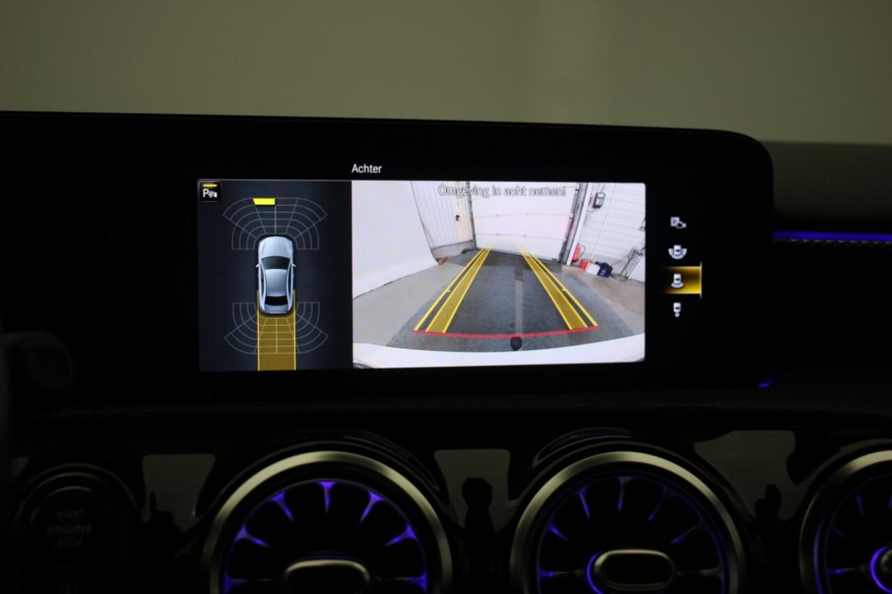 Mercedes-Benz A-KLASSE Sedan 180 Business Solution Luxury Automaat - Camera, Leer, Stoelverw. Afn. Trekhaak