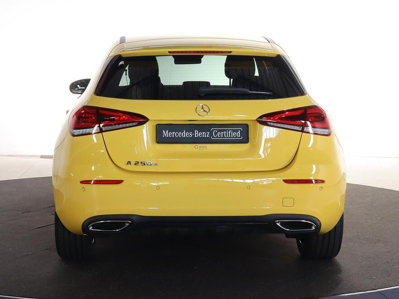 Mercedes-Benz A-KLASSE 250 e Premium | Night | Widescreen |