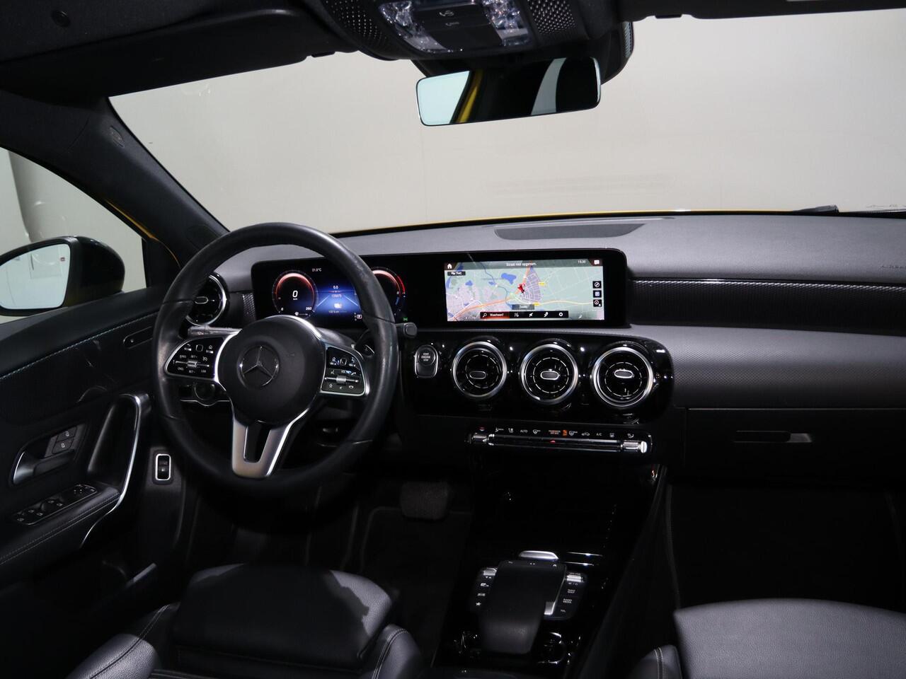 Mercedes-Benz A-KLASSE 250 e Premium | Night | Widescreen |