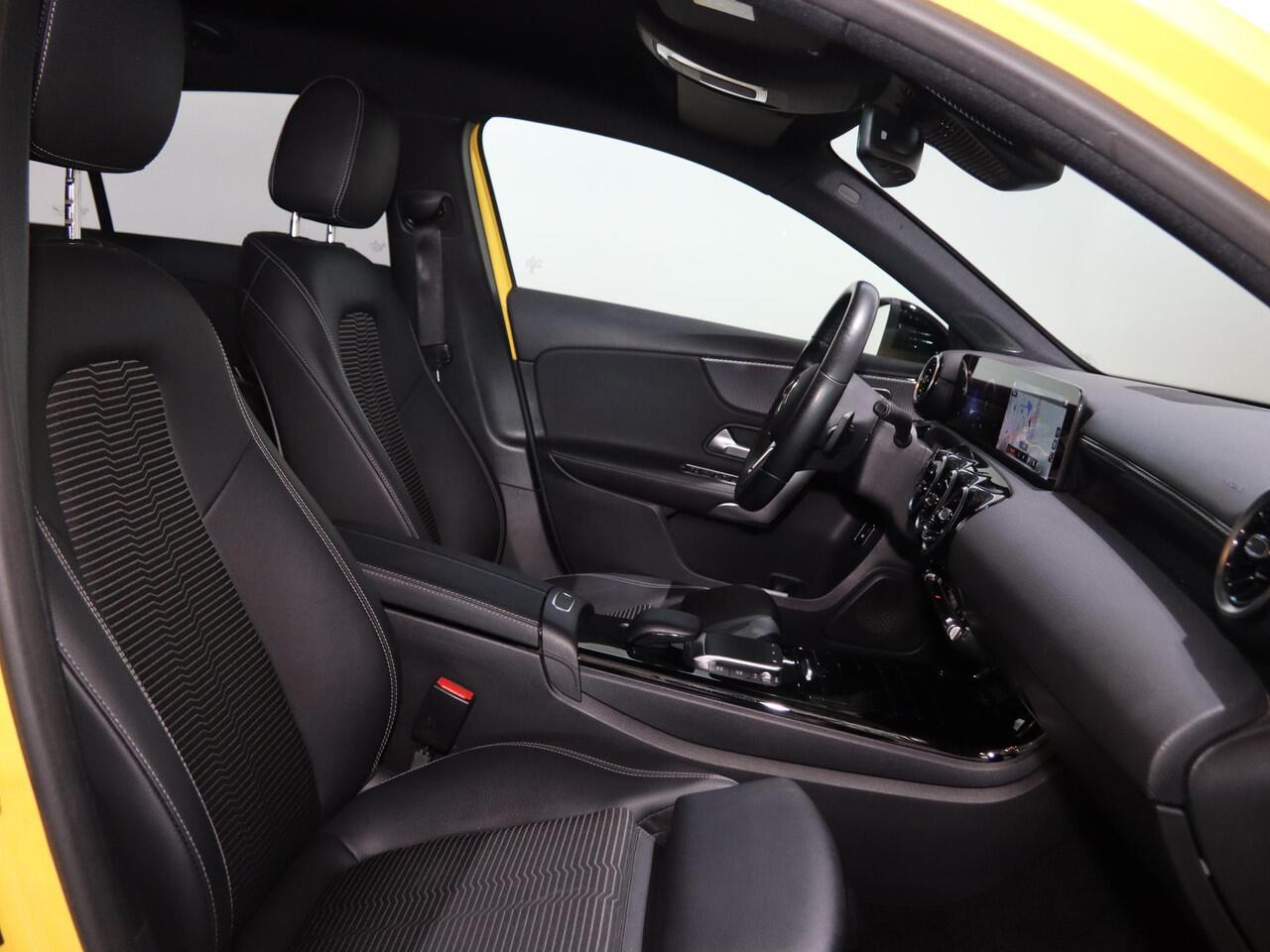 Mercedes-Benz A-KLASSE 250 e Premium | Night | Widescreen |