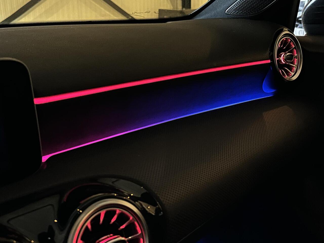 Mercedes-Benz A-KLASSE 200 Business AMG PANO|SFEERVERLICHTING|CAMERA|A35 UITLAAT