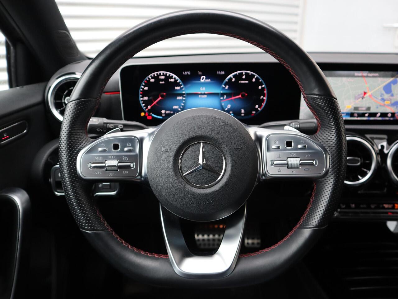 Mercedes-Benz A-KLASSE 220 Launch Edition