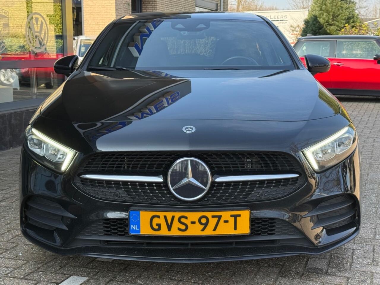 Mercedes-Benz A-KLASSE A250e Business Solution AMG Panoramadak Sfeer
