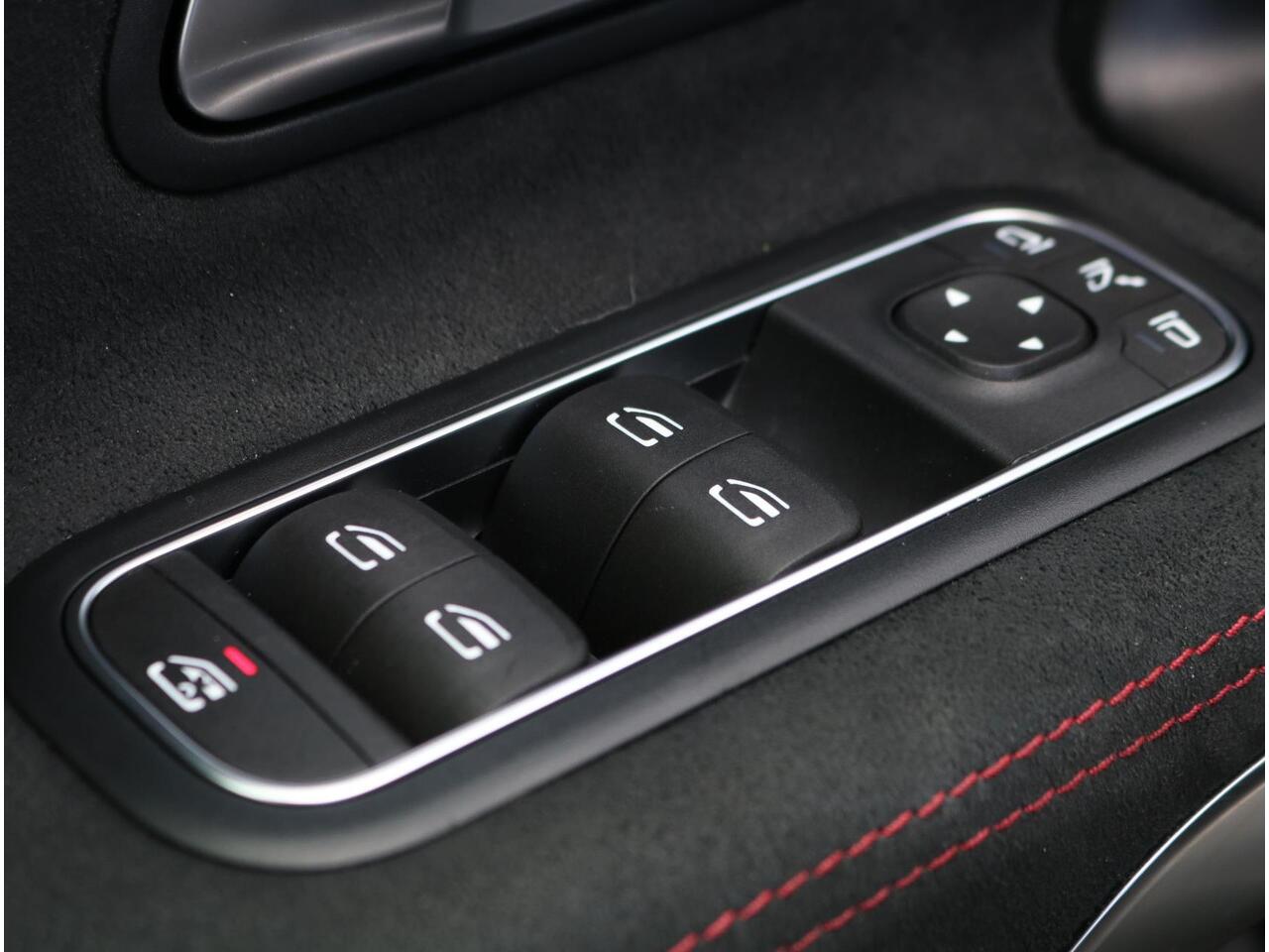 Mercedes-Benz A-KLASSE 250 e Business Solution AMG Limited