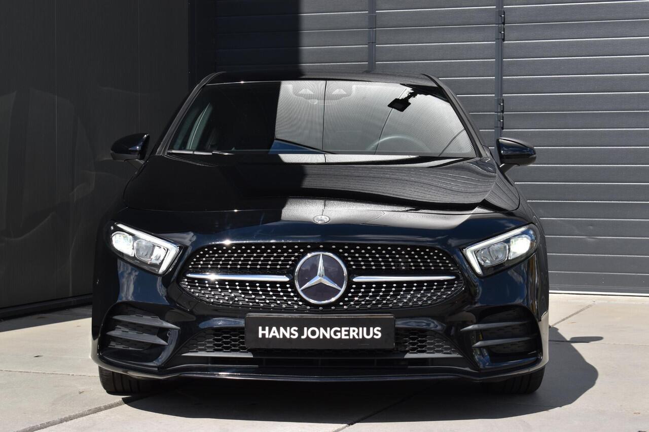 Mercedes-Benz A-KLASSE 180 Business Solution AMG | AUTOMAAT | SFEER-VERLICHTING | CAMERA | NAVI | CRUISE CONTROL | STOELVERWARMING | CLIMATE CONTROL | PDC | LMV