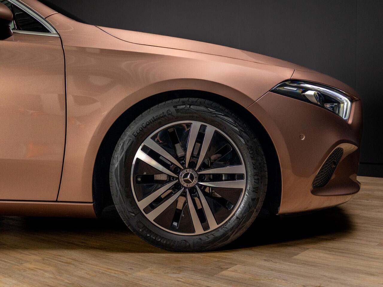 Mercedes-Benz A-KLASSE Hatchback 180 Business Solution Luxury Panorama dak