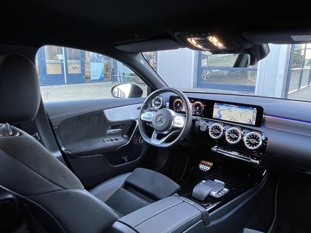 Mercedes-Benz A-KLASSE 250 e Premium Plus AMG | Voll.Historie/Navi/AMG-Pakket/Sfeerverlichting/18"/Afn.Trekhaak