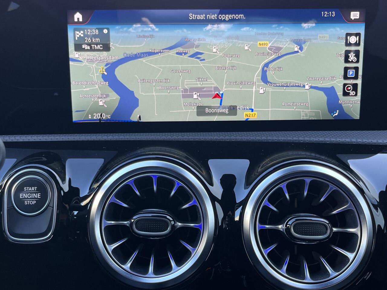 Mercedes-Benz A-KLASSE 250 e Premium Plus AMG | Voll.Historie/Navi/AMG-Pakket/Sfeerverlichting/18"/Afn.Trekhaak