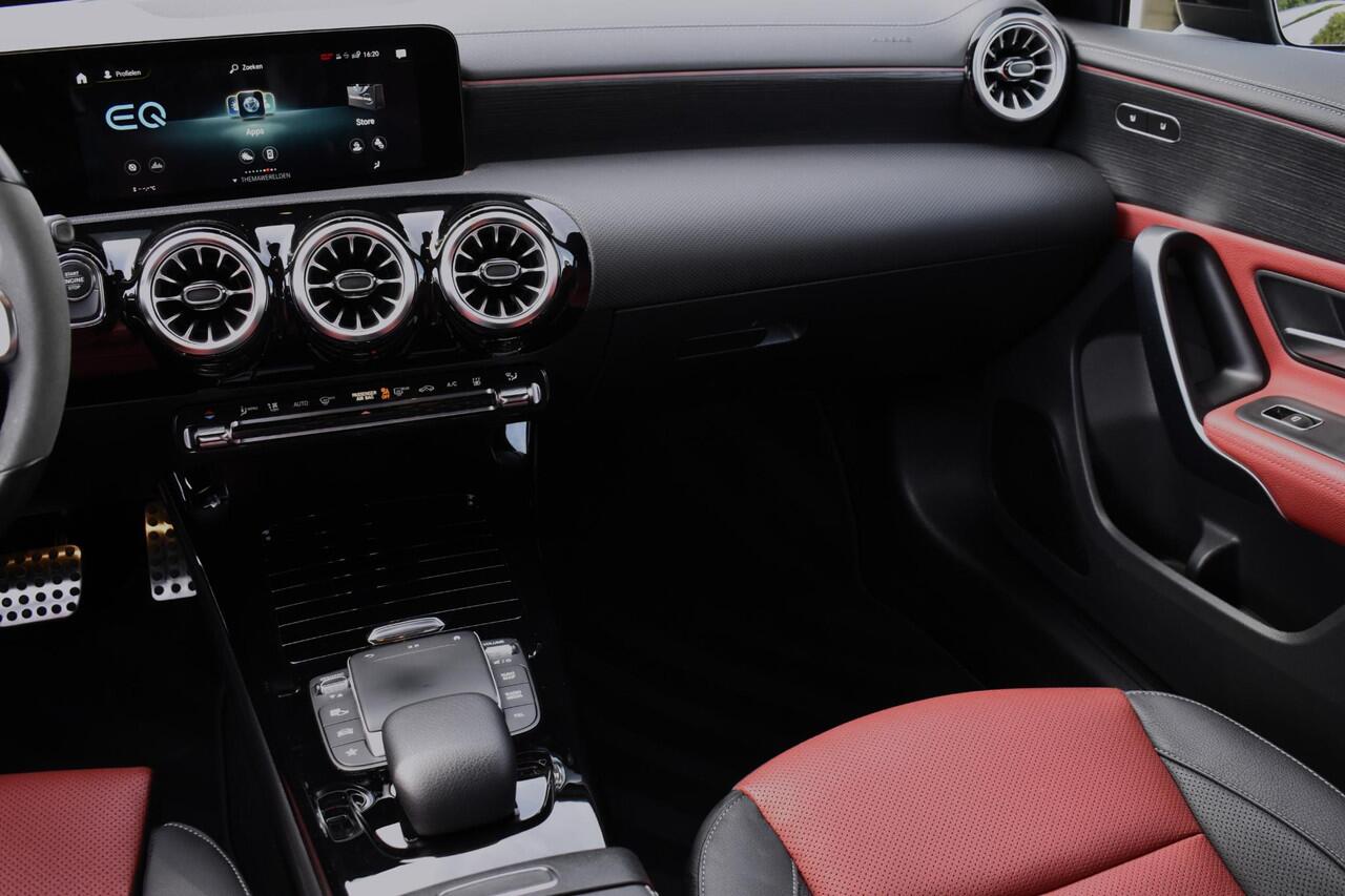 Mercedes-Benz A-KLASSE 250 e AMG Line -Pano - camera - CarPlay