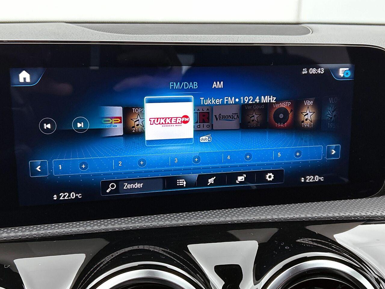 Mercedes-Benz A-KLASSE 200 163pk Automaat Progressive | Navigatie | Cruise Control | Lane Assist | Stoelverwarming | Stoelverwarming | LED | Camera | Parkeer sensoren