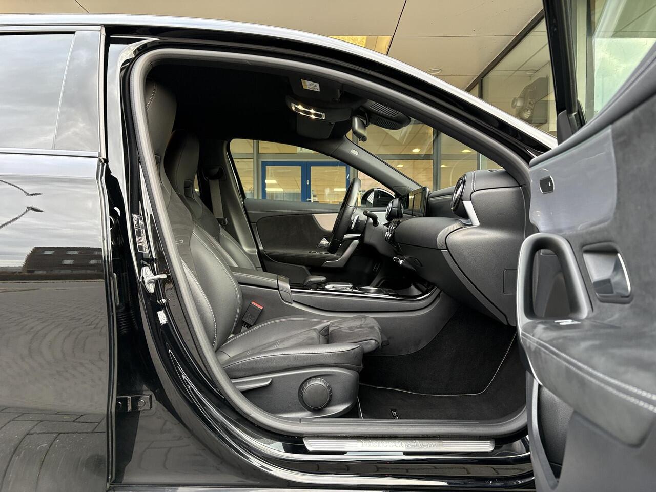 Mercedes-Benz A-KLASSE 250 e AMG Line | Stoelverwarming | Navigatie | Getint glas | PDC | Climate contol