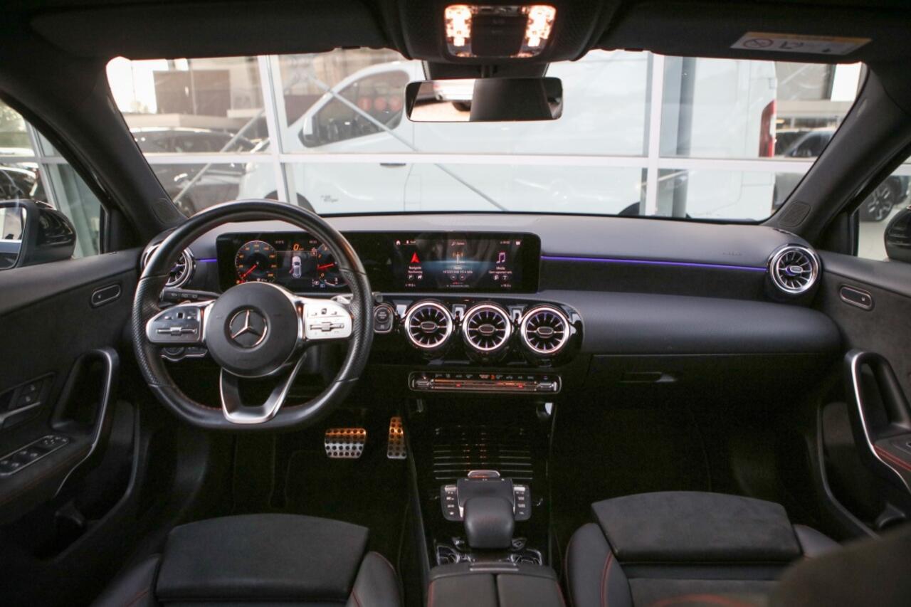 Mercedes-Benz A-KLASSE 200 Bns Sol. AMG | Sfeerverlichting |