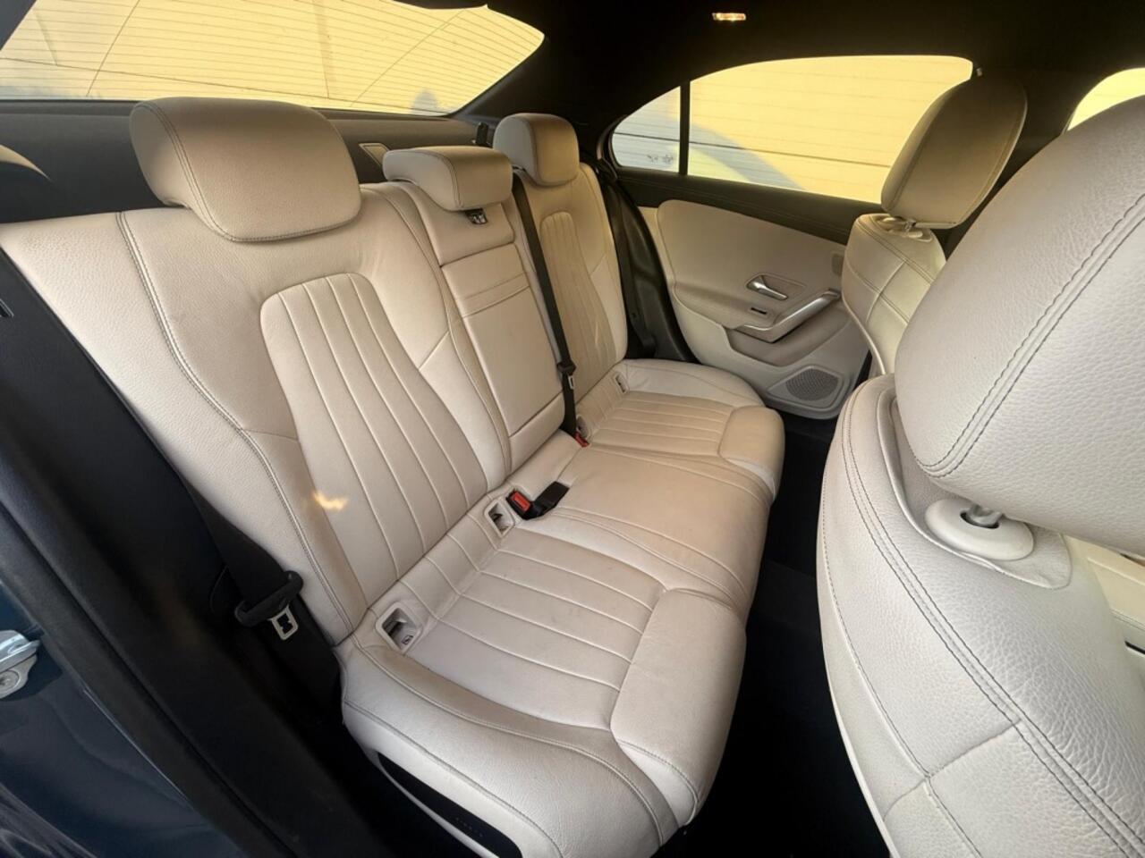 Mercedes-Benz A-KLASSE - 250 e Premium Plus