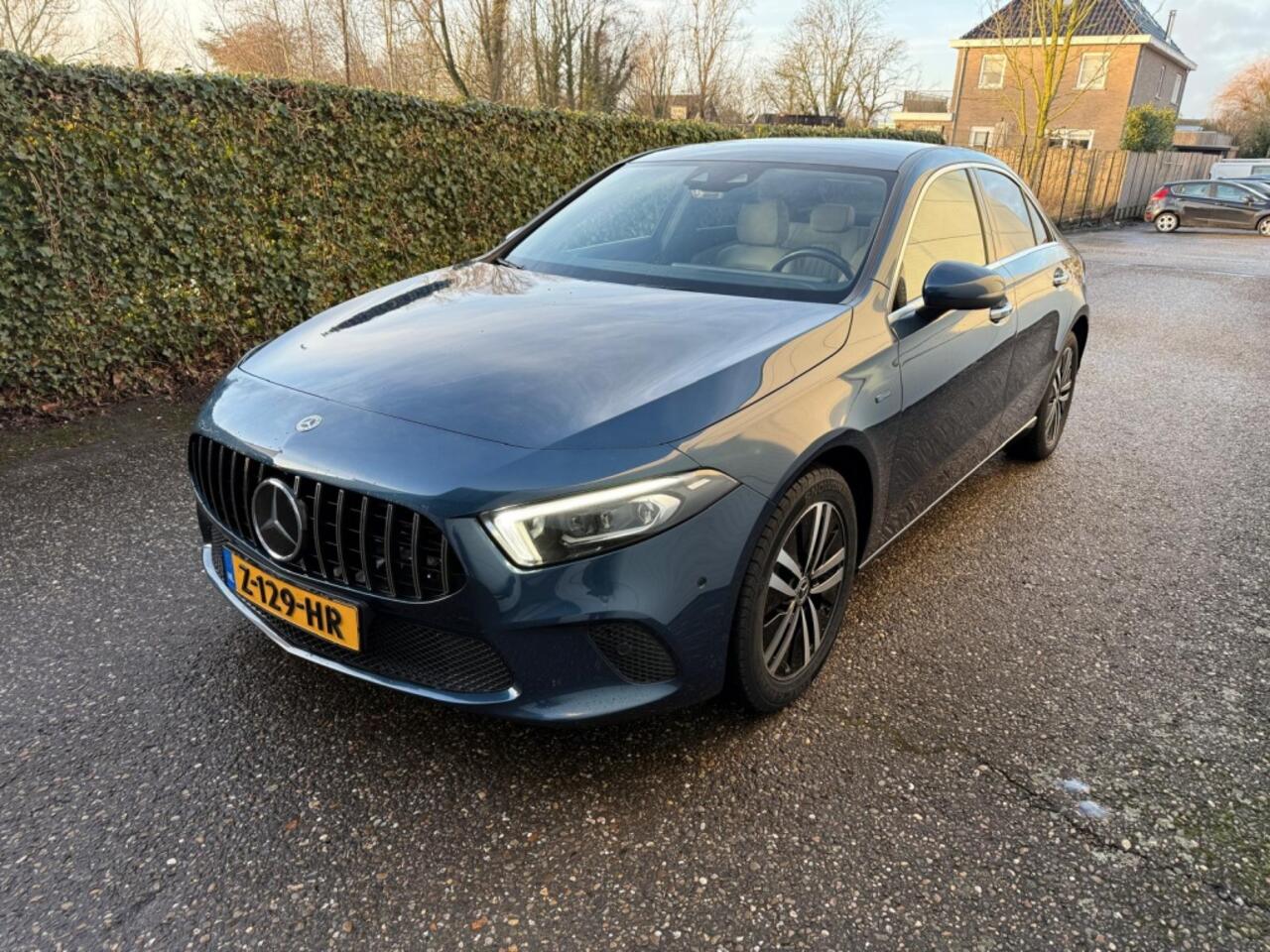 Mercedes-Benz A-KLASSE - 250 e Premium Plus