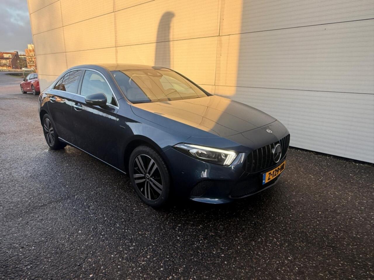 Mercedes-Benz A-KLASSE - 250 e Premium Plus