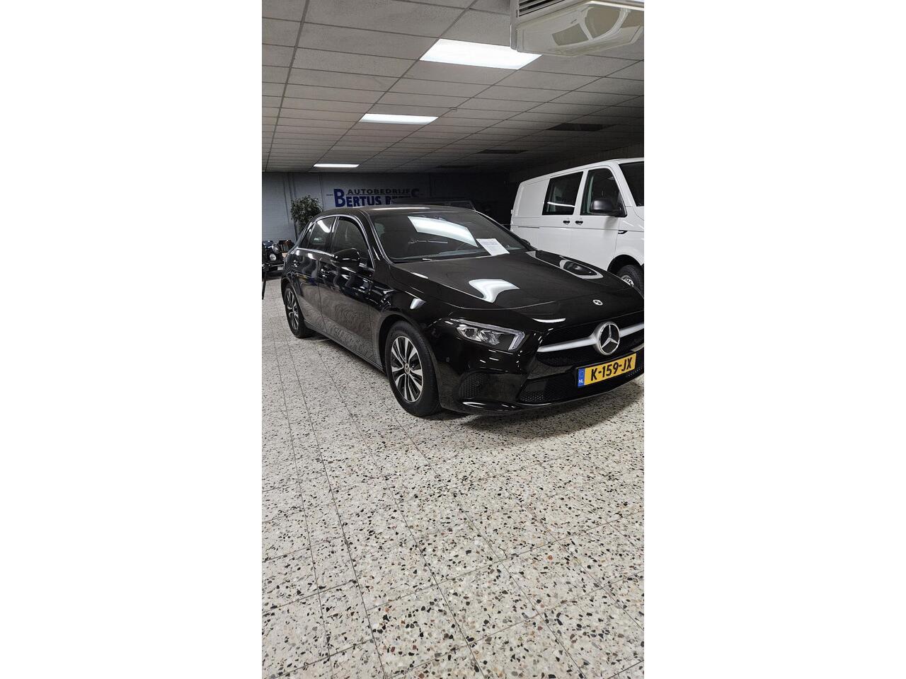 Mercedes-Benz A-KLASSE 180 Business Solution