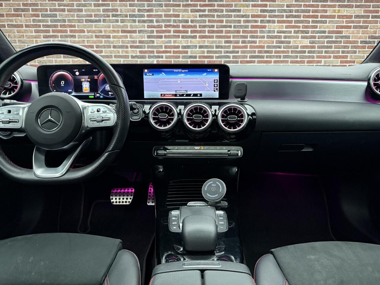 Mercedes-Benz A-KLASSE 250 e Business Solution AMG Limited Panorama | 3 standen elek. mem stoelen | Camera