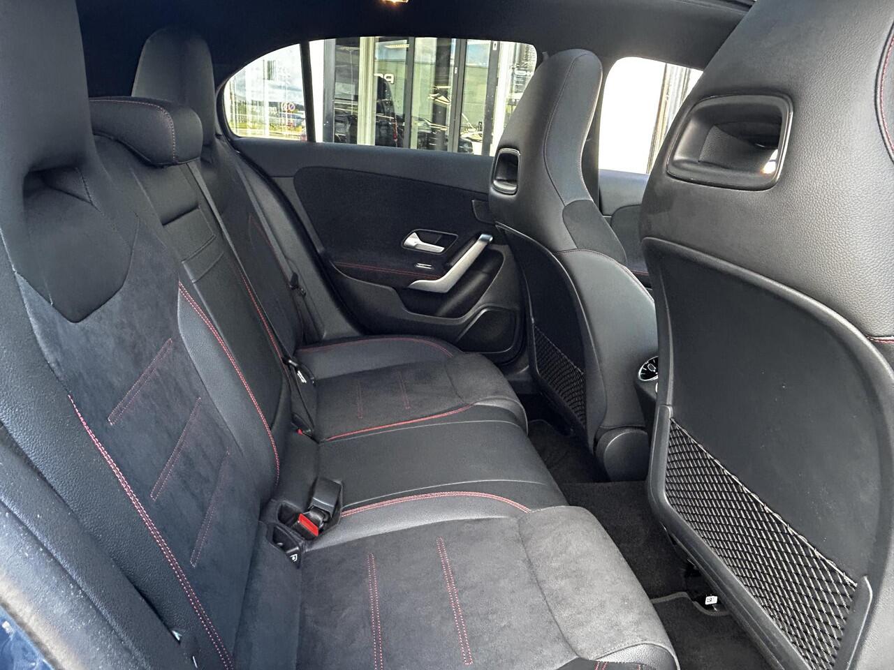 Mercedes-Benz A-KLASSE 180 Business Solution AMG | Panoramadak | Memory | Stoelverwarming