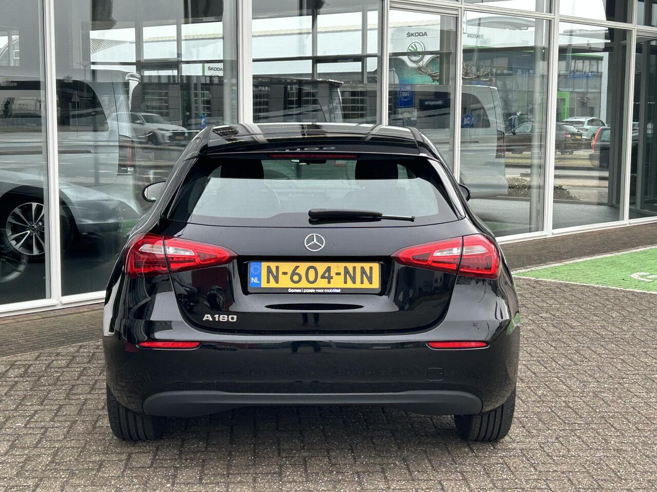 Mercedes-Benz A-KLASSE 180