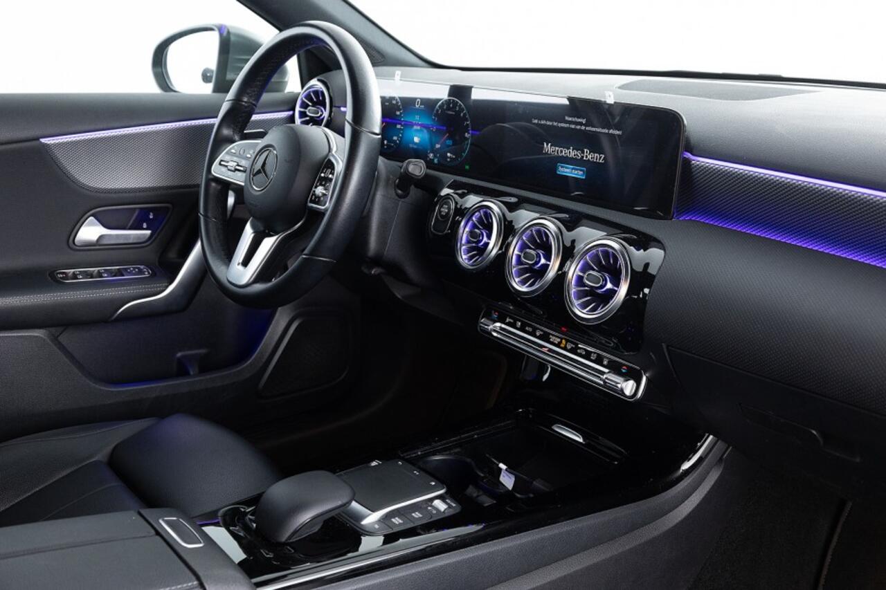 Mercedes-Benz A-KLASSE 250 e Luxury Line | LEDER | Full LED | NAVI | ECC | Stoelverwarming