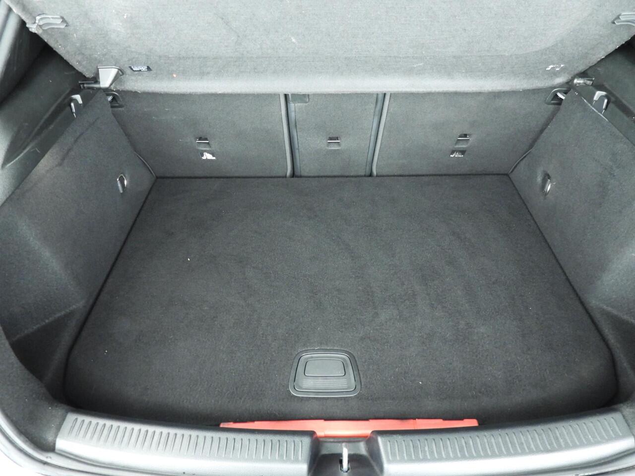 Mercedes-Benz A-KLASSE 250 e Business Solution AMG Limited | Stoelverwarming | Navi