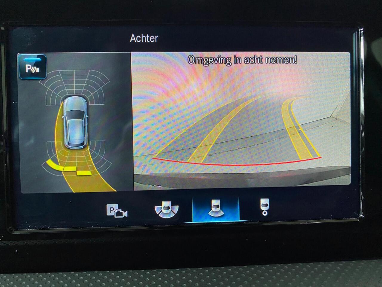 Mercedes-Benz A-KLASSE 250 e Business Solution AMG Limited Camera Trekhaak Wegklapbaar Navi Led Apple Carplay MBUX