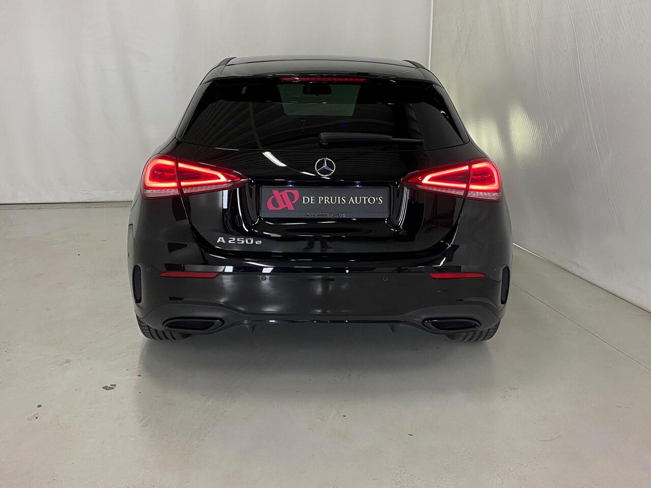 Mercedes-Benz A-KLASSE 250 e Business Solution AMG Limited Camera Trekhaak Wegklapbaar Navi Led Apple Carplay MBUX