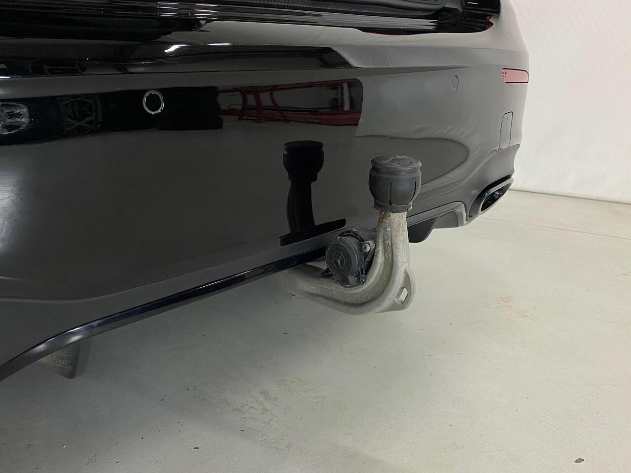 Mercedes-Benz A-KLASSE 250 e Business Solution AMG Limited Camera Trekhaak Wegklapbaar Navi Led Apple Carplay MBUX