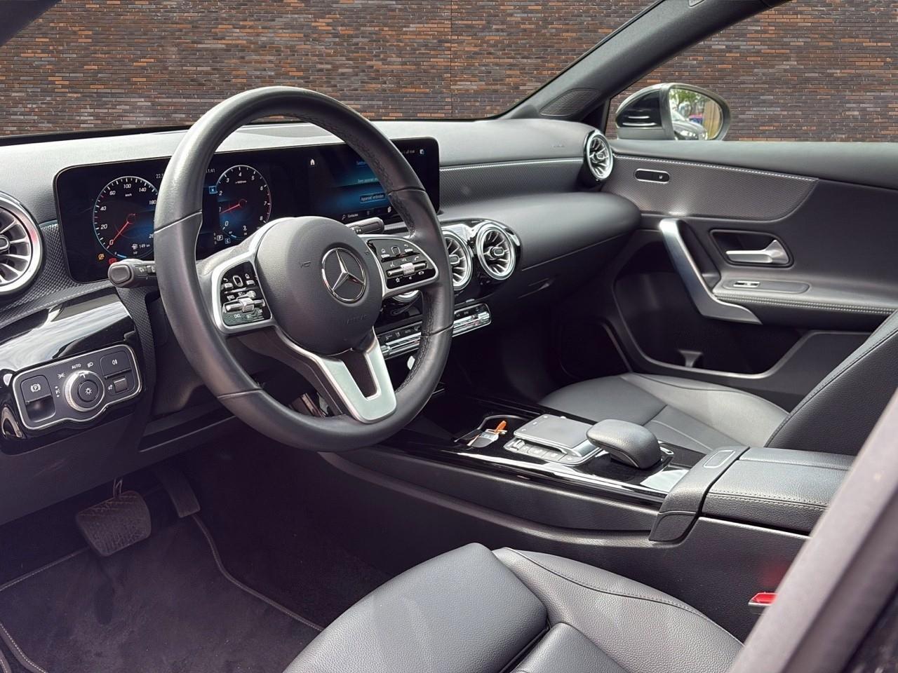 Mercedes-Benz A-KLASSE 200 ECC SPORTSTOELEN NAVIGATIE LMV PANODAK