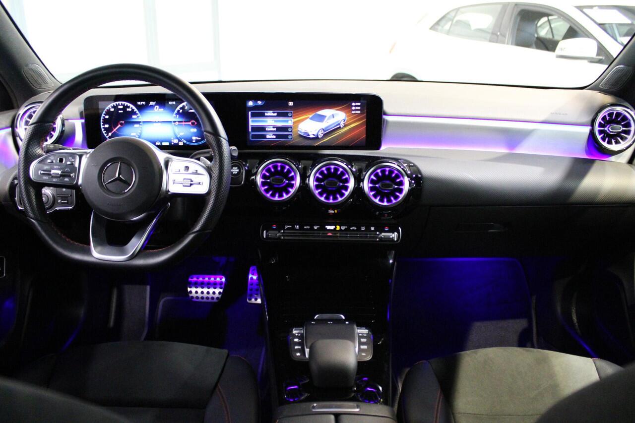 Mercedes-Benz A-KLASSE Limousine 250 e Business Solution AMG Limited