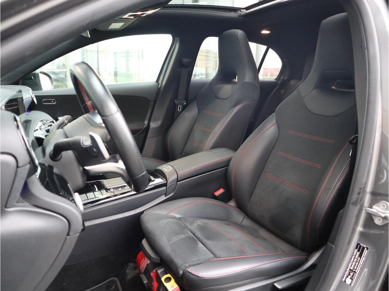 Mercedes-Benz A-KLASSE 180 Business Solution AMG