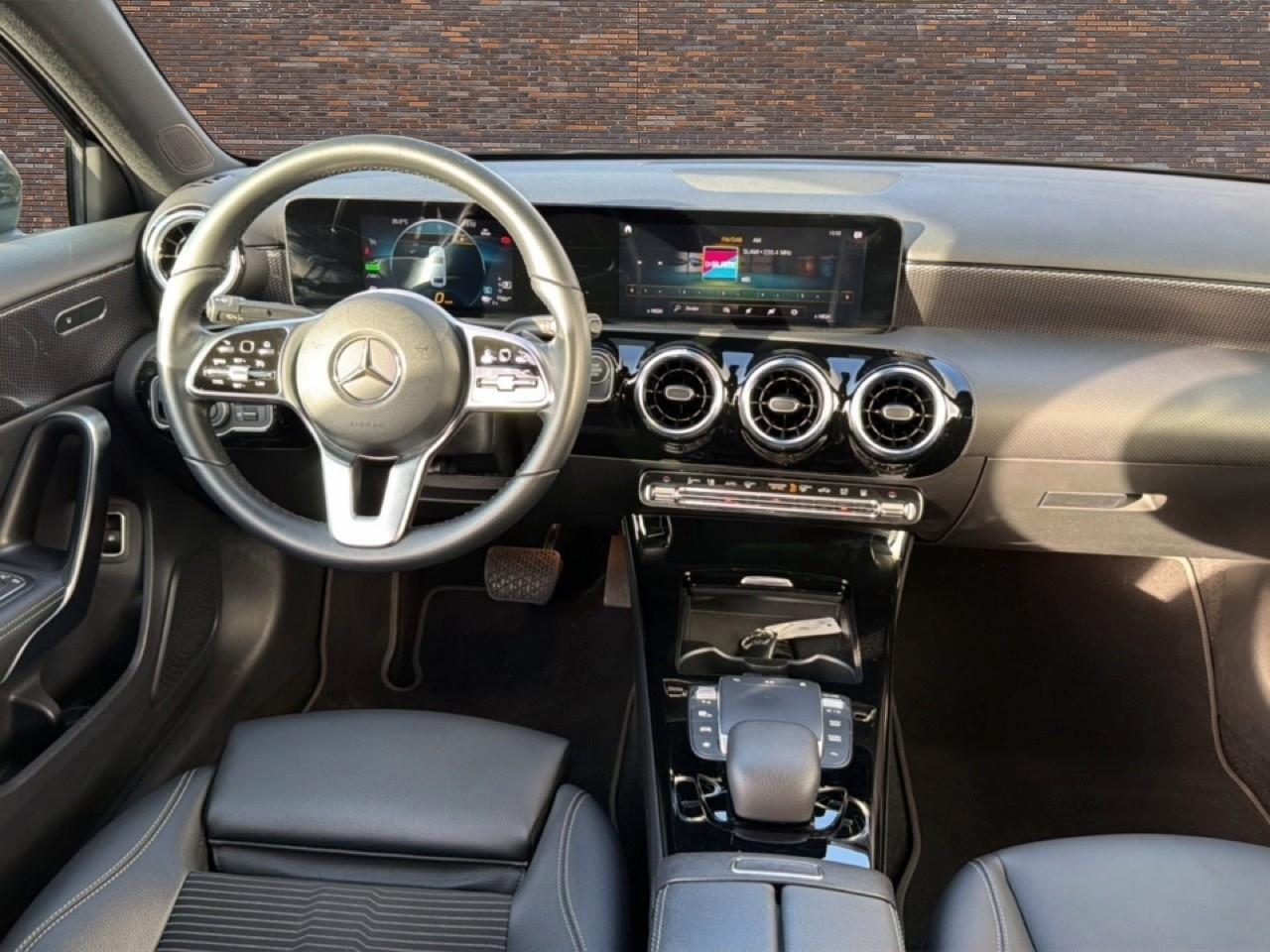Mercedes-Benz A-KLASSE 250 e ECC LMV NAVIGATIE LED