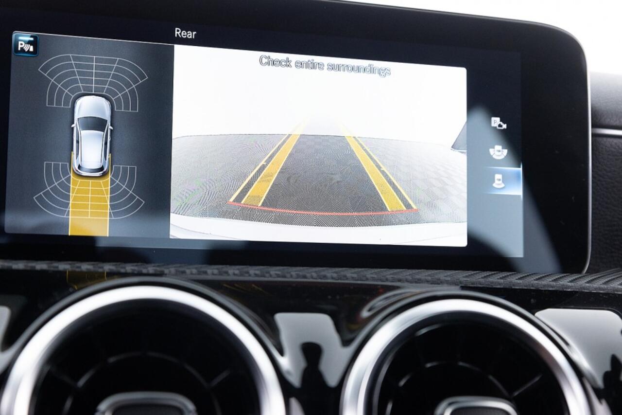 Mercedes-Benz A-KLASSE 250 e Premium | Full LED | Half LEDER | CAMERA