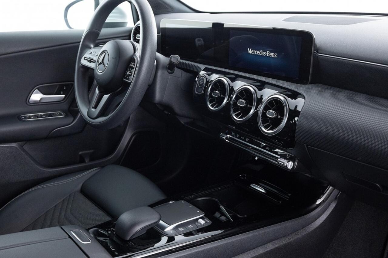Mercedes-Benz A-KLASSE 250 e Premium | Full LED | Half LEDER | CAMERA
