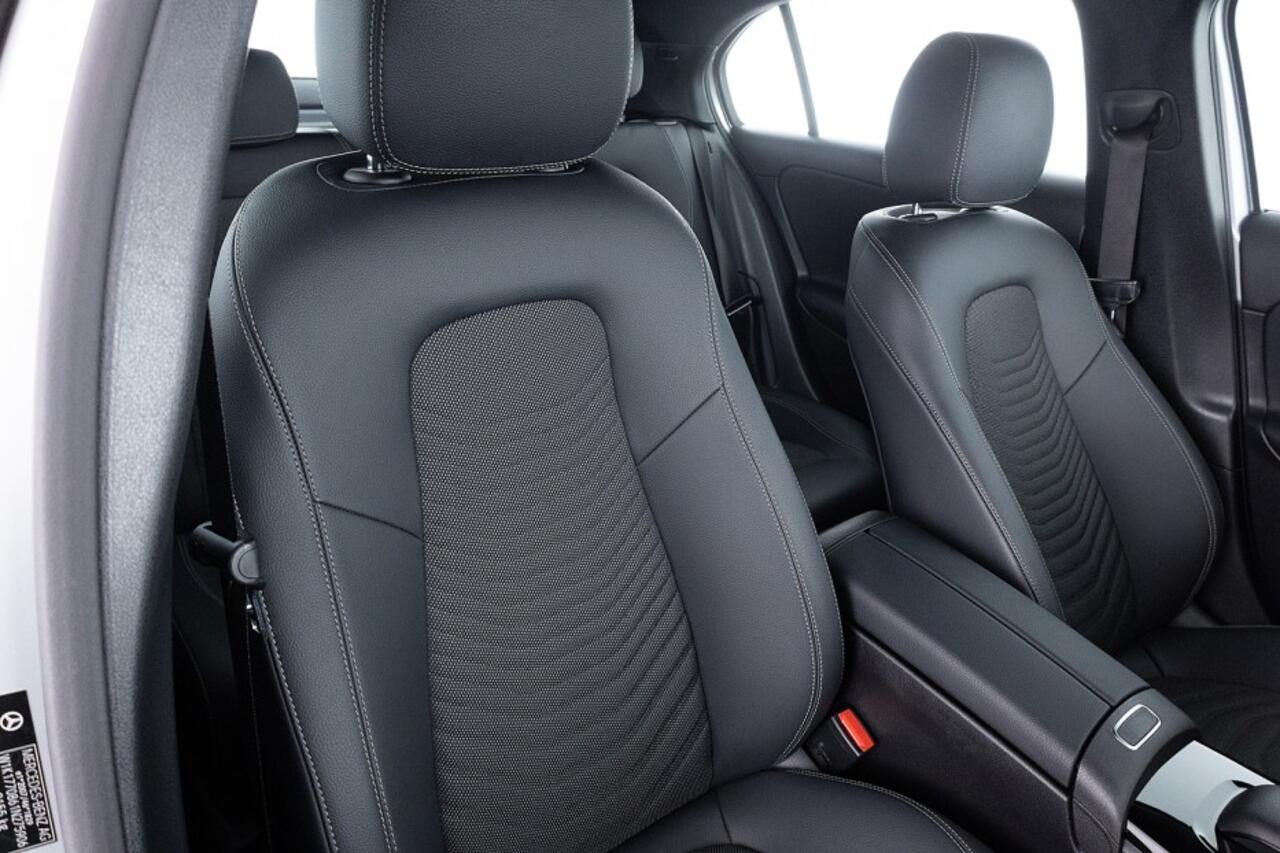 Mercedes-Benz A-KLASSE 250 e Premium | Full LED | Half LEDER | CAMERA