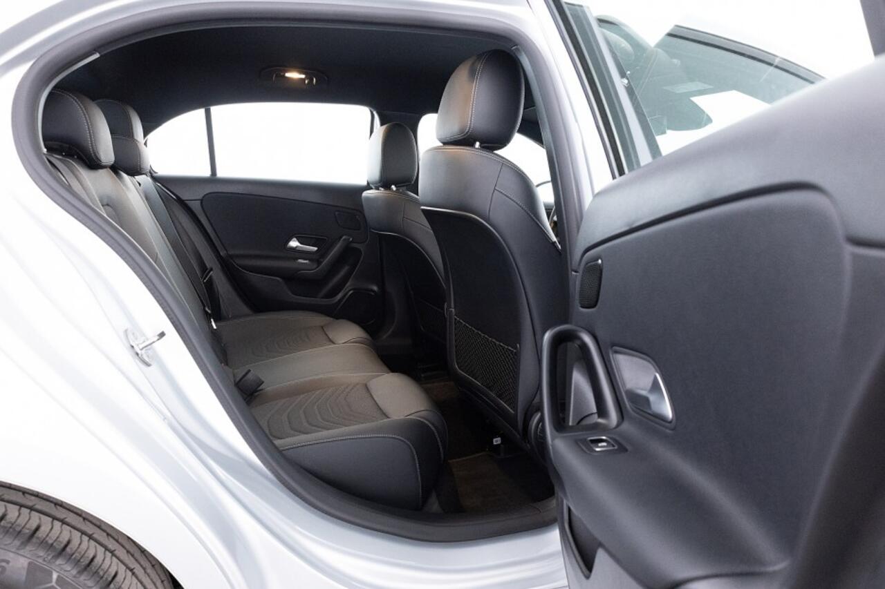 Mercedes-Benz A-KLASSE 250 e Premium | Full LED | Half LEDER | CAMERA