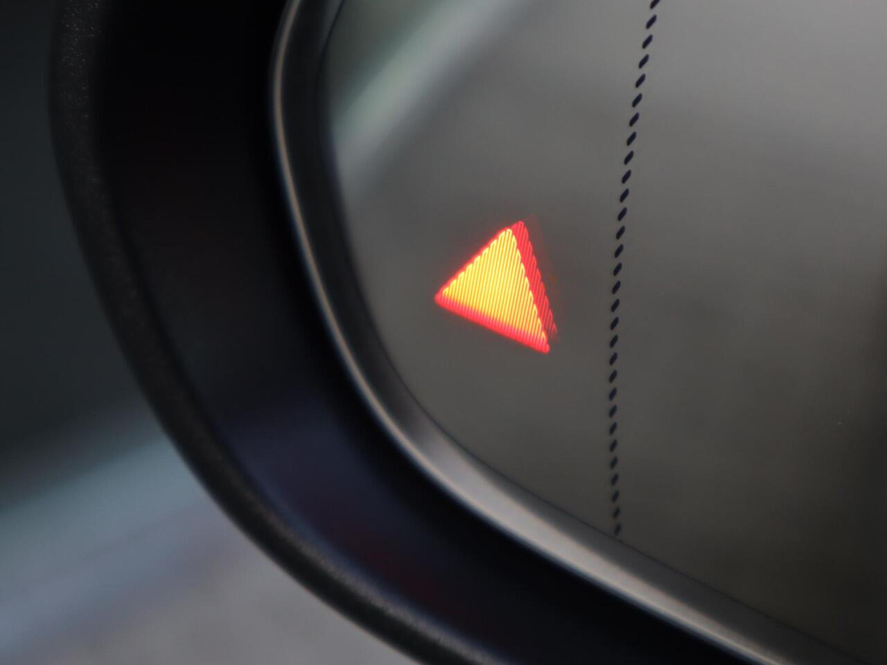 Mercedes-Benz A-KLASSE 250 e AMG Line