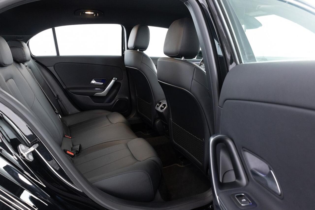 Mercedes-Benz A-KLASSE 250 e Luxury Line | LEDER | Full LED | NAVI | ECC | CAMERA