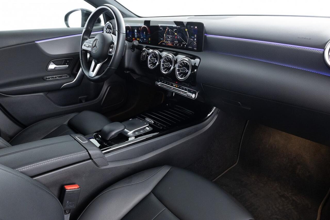 Mercedes-Benz A-KLASSE 250 e Luxury Line | LEDER | Full LED | NAVI | ECC | CAMERA