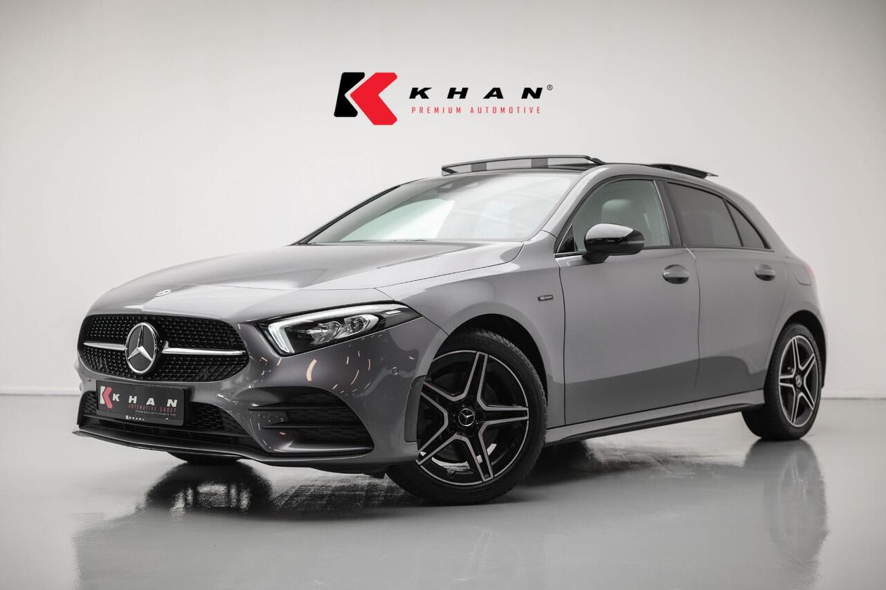 Mercedes-Benz A-KLASSE A250e AMG Line |Pano|Ambient|Carplay|Dodehoek|