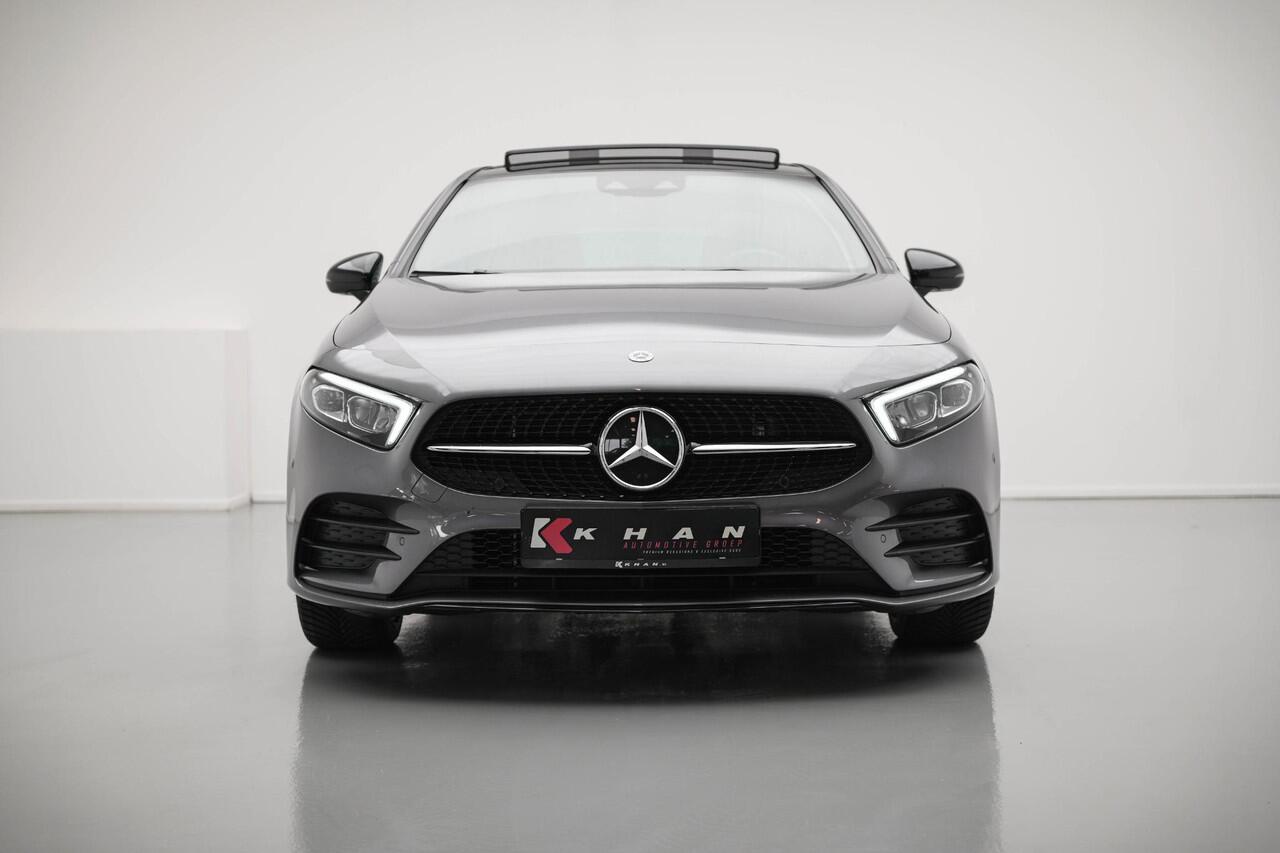 Mercedes-Benz A-KLASSE A250e AMG Line |Pano|Ambient|Carplay|Dodehoek|