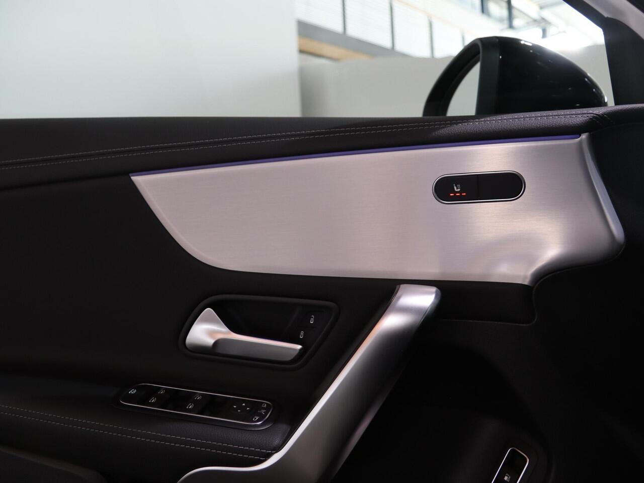 Mercedes-Benz A-KLASSE 250 e AMG Line | Night pakket | Stoelverwarming | Sfeerverlichting |
