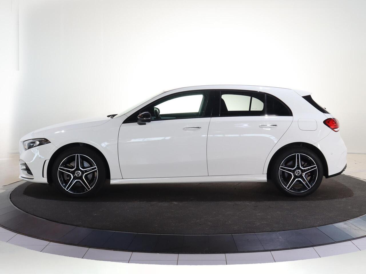 Mercedes-Benz A-KLASSE 250 e AMG Line | Night pakket | Stoelverwarming | Sfeerverlichting |