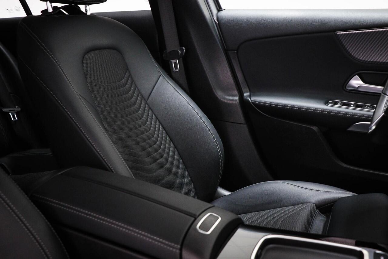 Mercedes-Benz A-KLASSE 180 Business Line | WIDESCREEN | DAB | APPLE | STUURVERWARMING | CAMERA