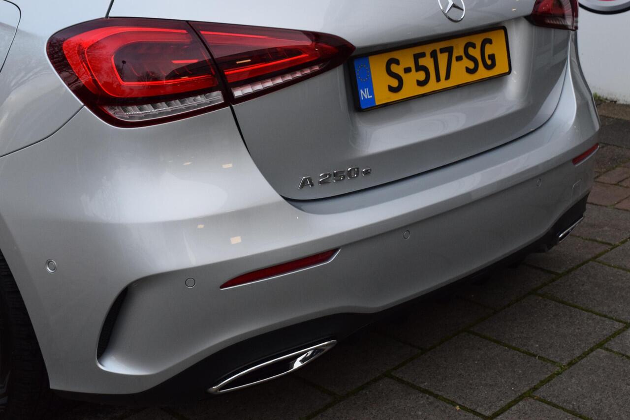 Mercedes-Benz A-KLASSE 250 e AMG Line